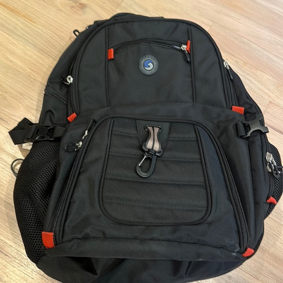 Extra Large 52L Travel Laptop Backpack with USB Charging Port Fit 17 Inch - Picture 1 of 9